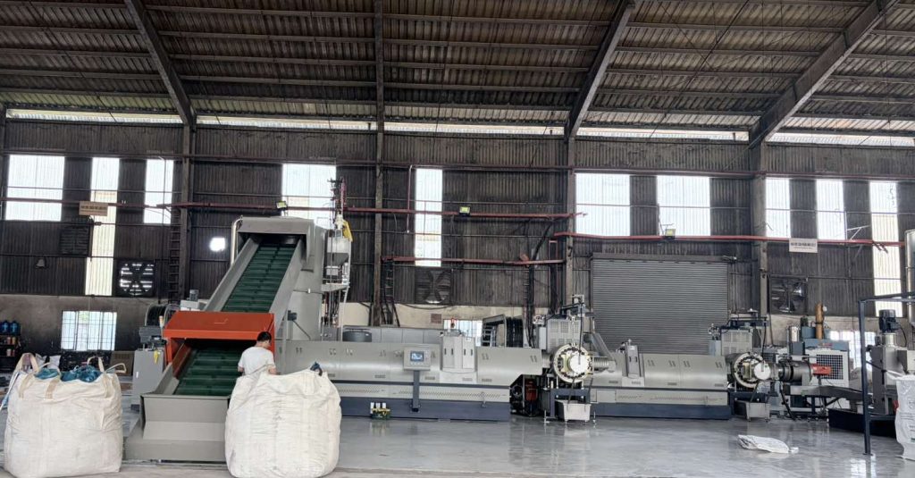 Hệ thống công nghệ tái chế tại nhà máy Eco Revive